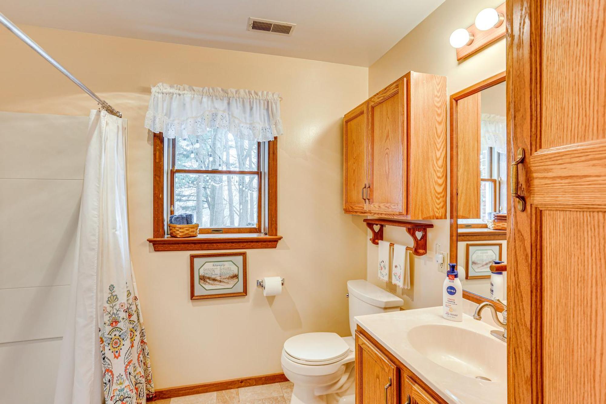 Charming With Yard And Beautiful Gardens! Apartamento *